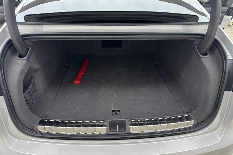 Used Nio ET7 2024 75 kWh Executive Edition Trunk