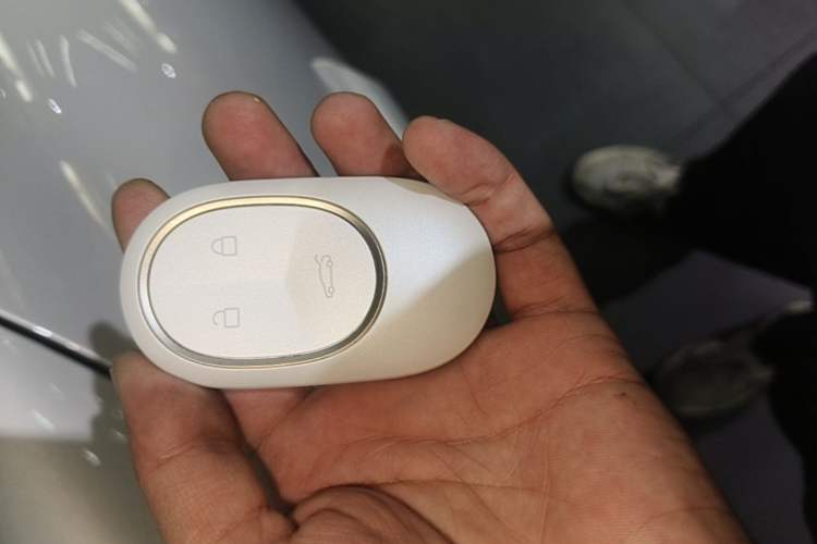 Used Nio ET7 2024 75 kWh Executive Signature Edition Vehicle Key