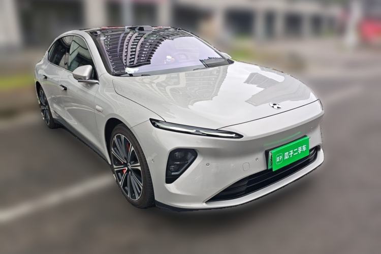 Used Nio ET7 2024 75 kWh Executive Signature Edition Front Right 45 Deg