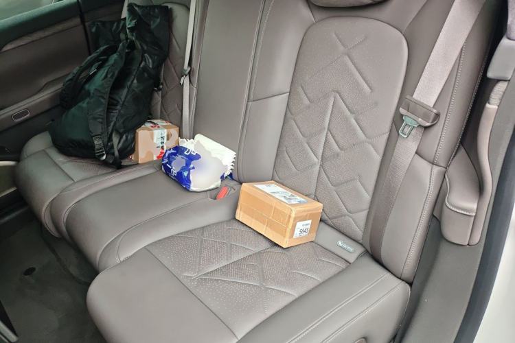 Used Nio ET7 2024 75 kWh Executive Signature Edition Left Rear Seat