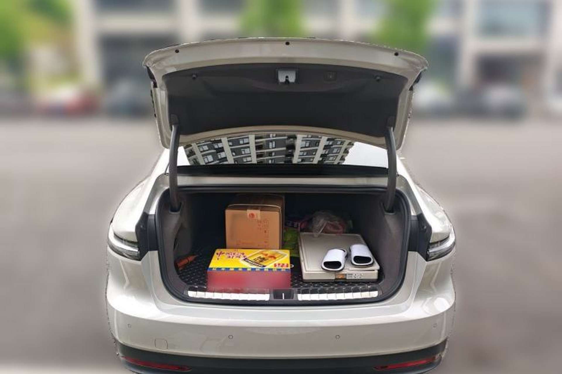 Used Nio ET7 2024 75 kWh Executive Signature Edition Trunk