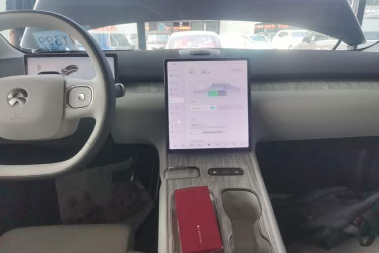 Used Nio ET7 2024 75 kWh Executive Signature Edition Audio And AC Panel