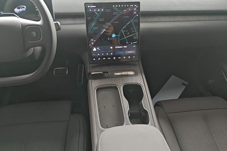 Used Nio ET7 2024 75 kWh Executive Edition Audio And AC Panel