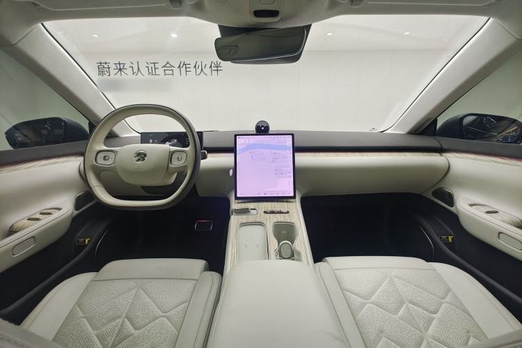 Used Nio ET7 2024 75 kWh Executive Signature Edition Center Console