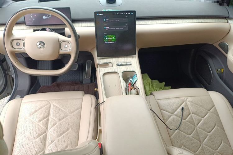 Used Nio ET7 2024 75 kWh Executive Edition Center Console
