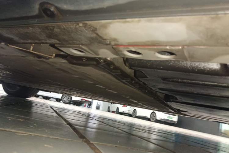 Used Nio ET7 2024 75 kWh Executive Edition Chassis Rear Left
