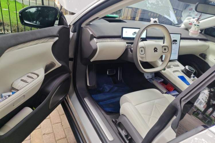 Used Nio ET7 2024 75 kWh Executive Edition Driver Seat