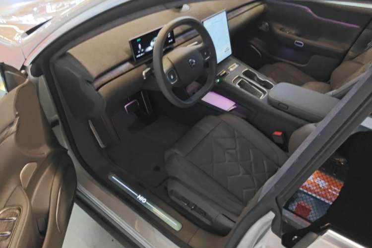 Used Nio ET7 2024 75 kWh Executive Signature Edition Driver Seat