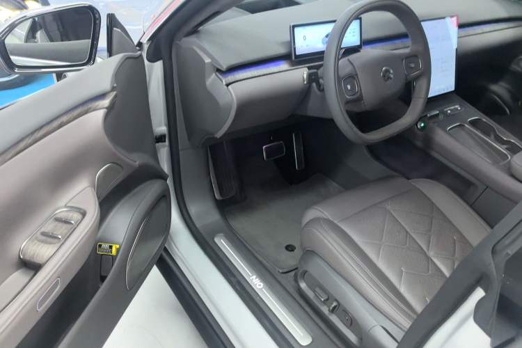 Used Nio ET7 2024 75 kWh Executive Signature Edition Driver Seat