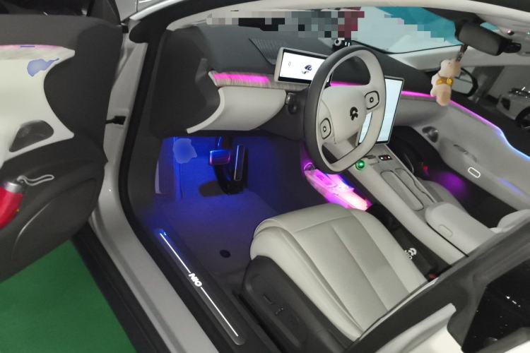 Used Nio ET7 2024 75 kWh Executive Edition Driver Seat