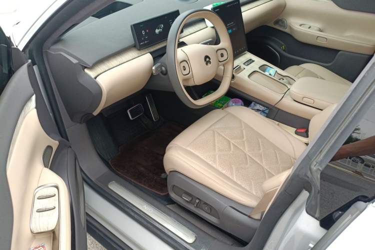 Used Nio ET7 2024 75 kWh Executive Edition Driver Seat