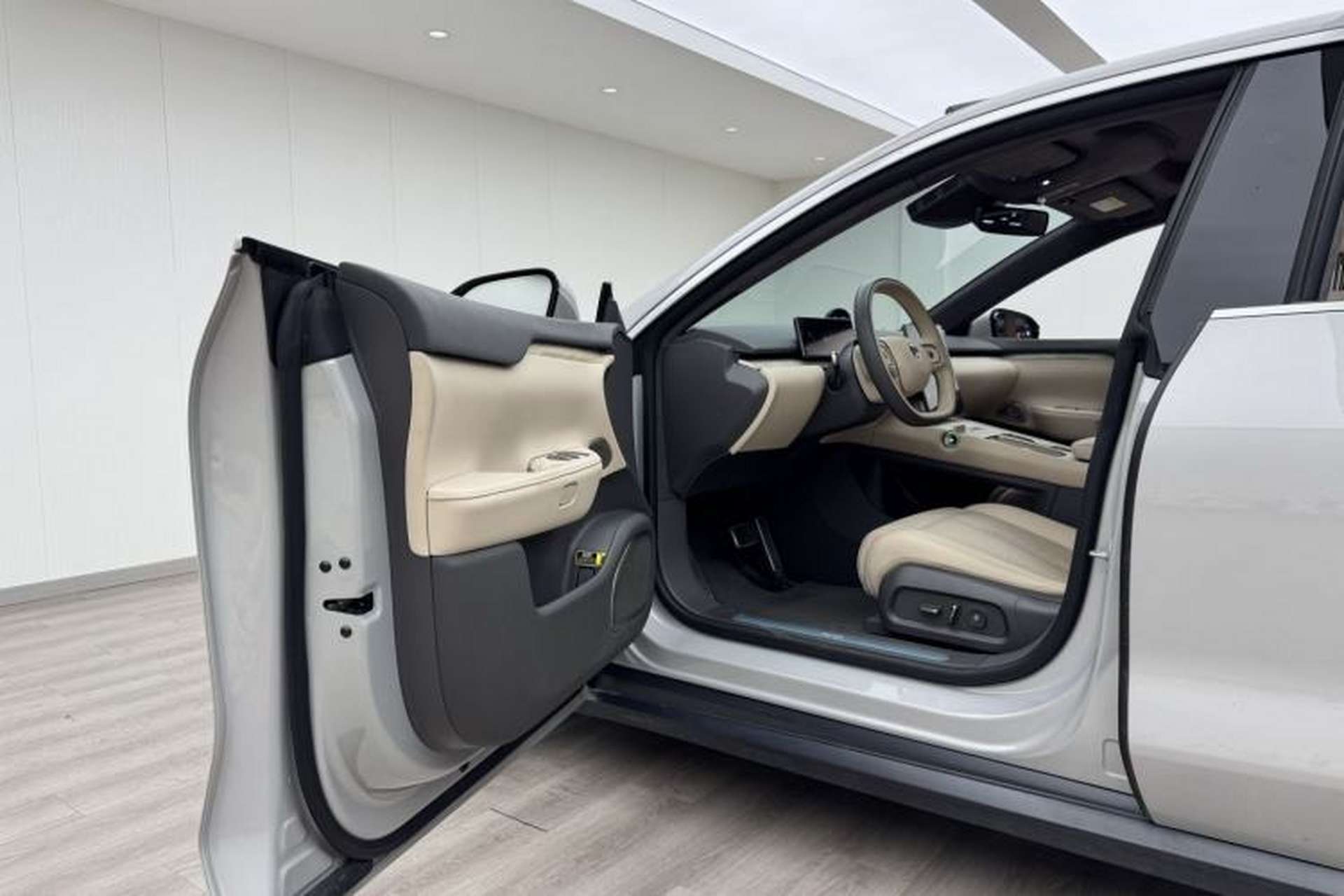 Used Nio ET7 2024 75 kWh Executive Edition Driver Seat