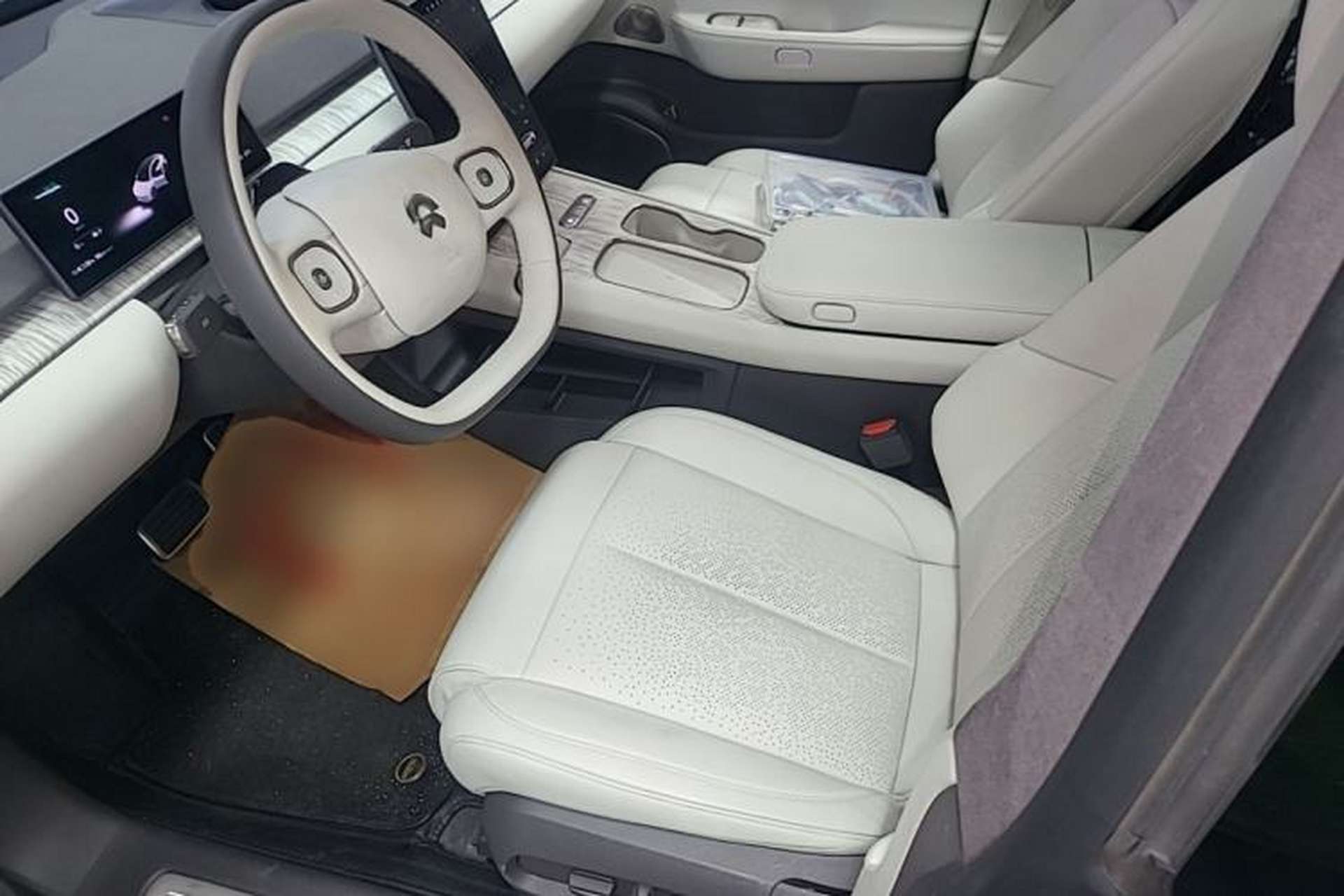 Used Nio ET7 2024 75 kWh Executive Edition Driver Seat