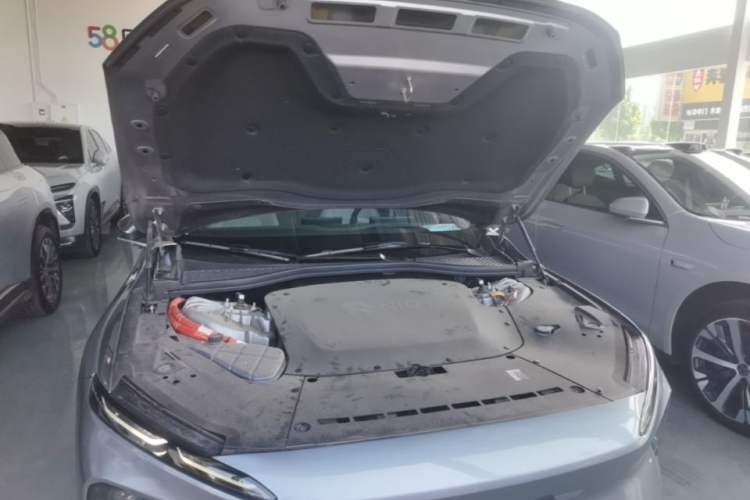 Used Nio ET7 2024 75 kWh Executive Signature Edition Engine Bay