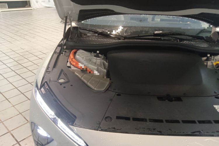 Used Nio ET7 2024 75 kWh Executive Edition Engine Bay Right