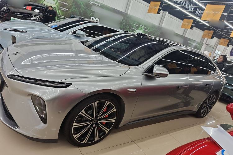 Used Nio ET7 2024 75 kWh Executive Signature Edition Exterior 3