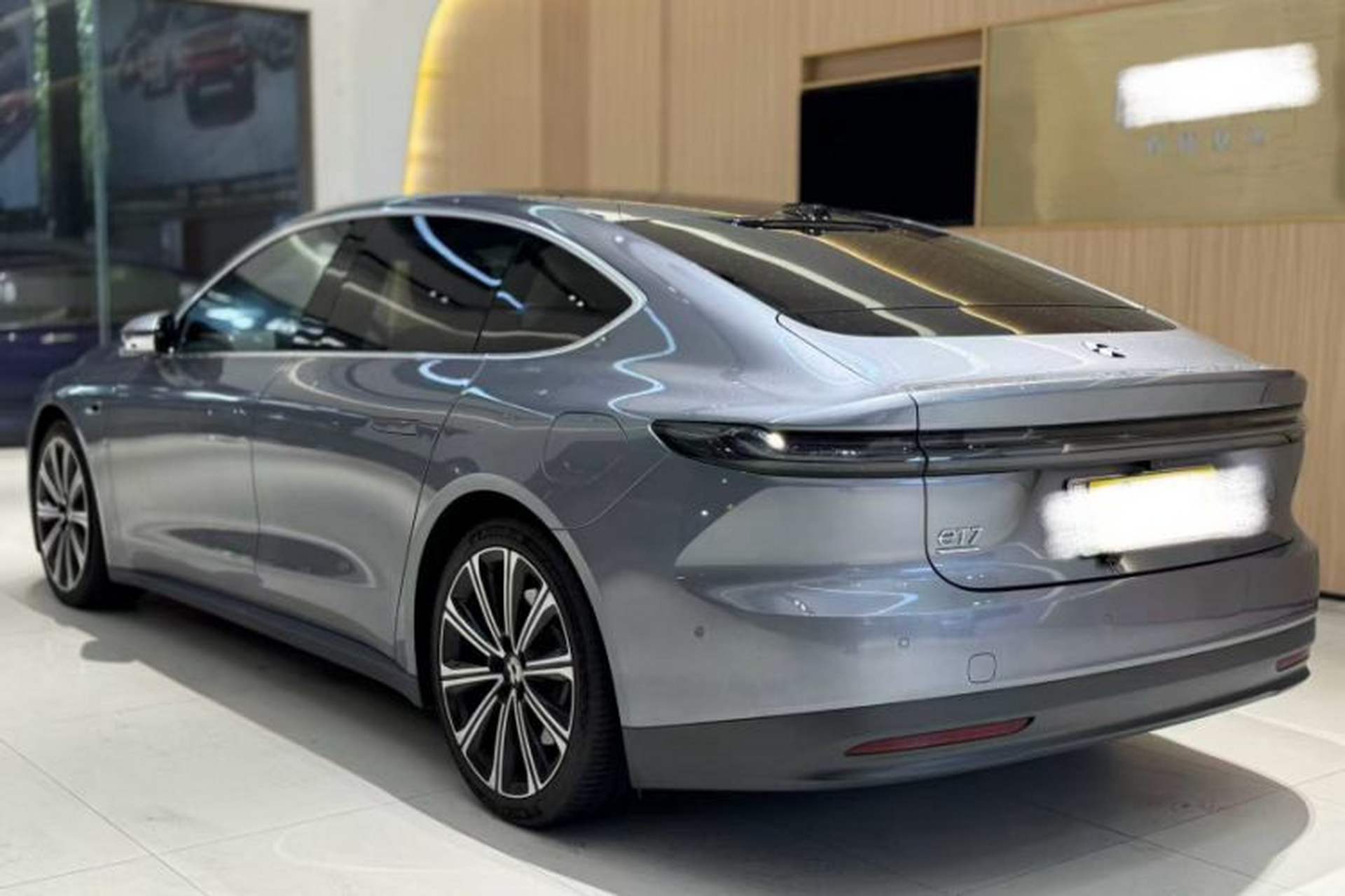 Used Nio ET7 2024 75 kWh Executive Signature Edition Exterior 3
