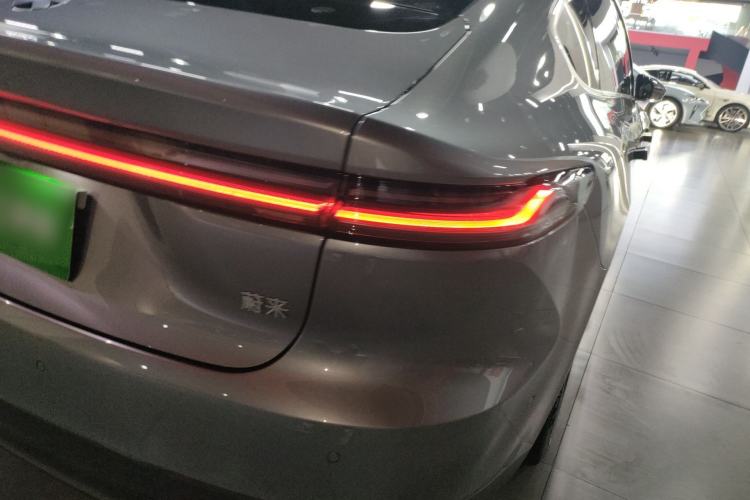 Used Nio ET7 2024 75 kWh Executive Signature Edition Exterior 3