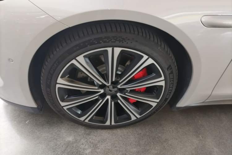 Used Nio ET7 2024 75 kWh Executive Signature Edition Exterior 4