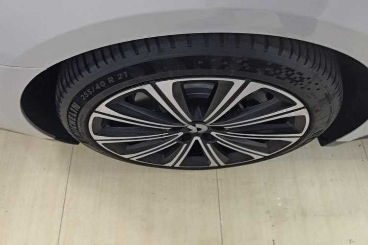Used Nio ET7 2024 75 kWh Executive Edition Exterior 5