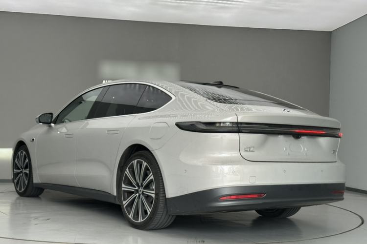 Used Nio ET7 2024 75 kWh Executive Signature Edition Exterior 5