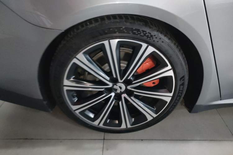 Used Nio ET7 2024 75 kWh Executive Signature Edition Exterior 5