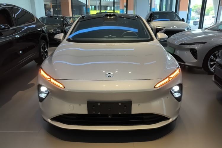 Used Nio ET7 2024 75 kWh Executive Edition Front