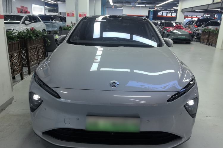 Used Nio ET7 2024 75 kWh Executive Signature Edition Front