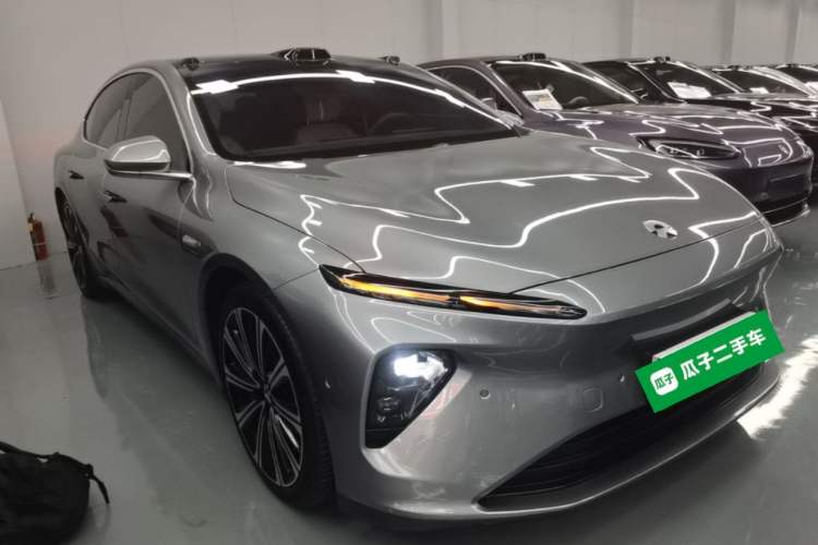 Used Nio ET7 2024 75 kWh Executive Signature Edition Front Right 45 Deg