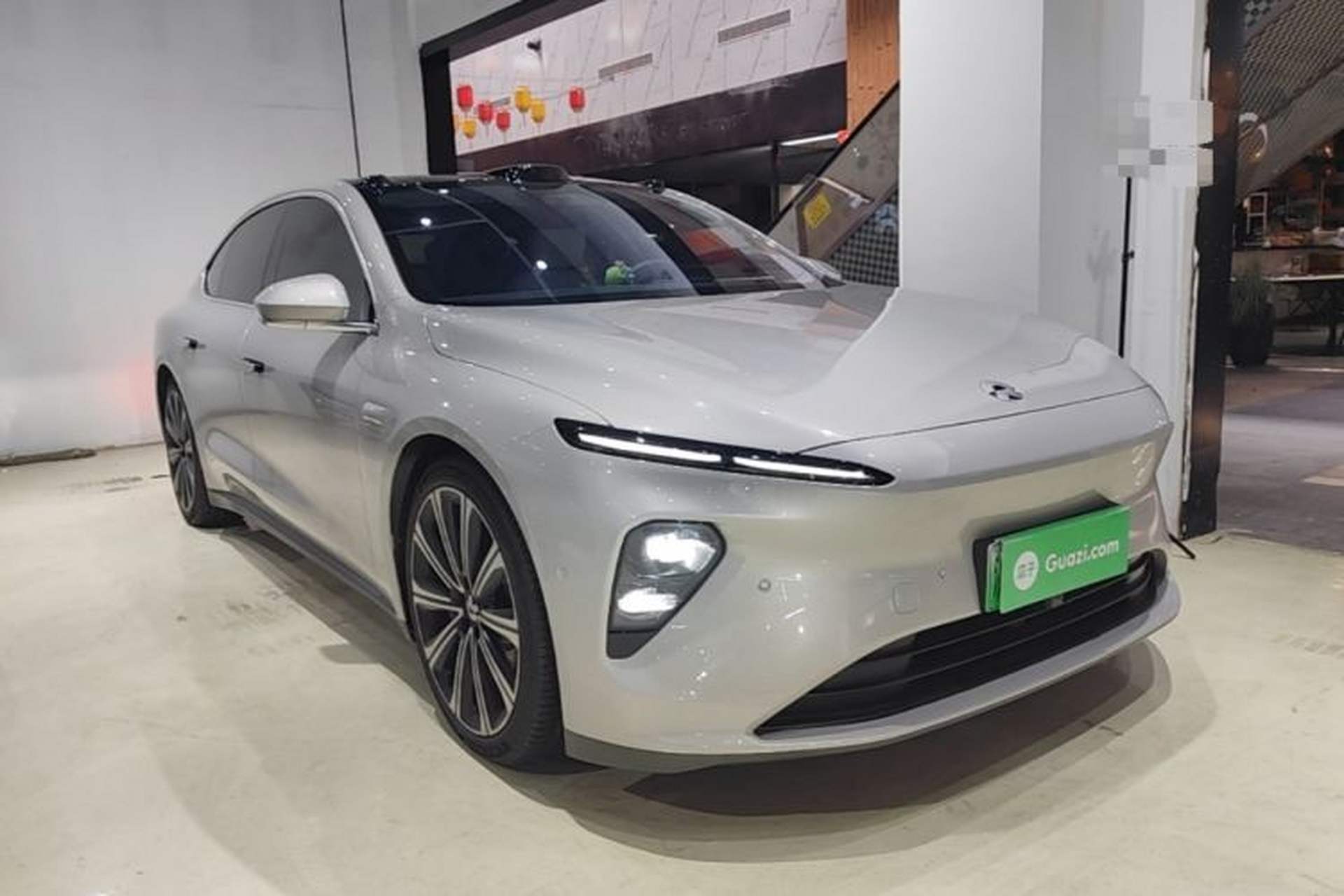 Used Nio ET7 2024 100kWh Executive Signature Edition Front Right 45 Deg