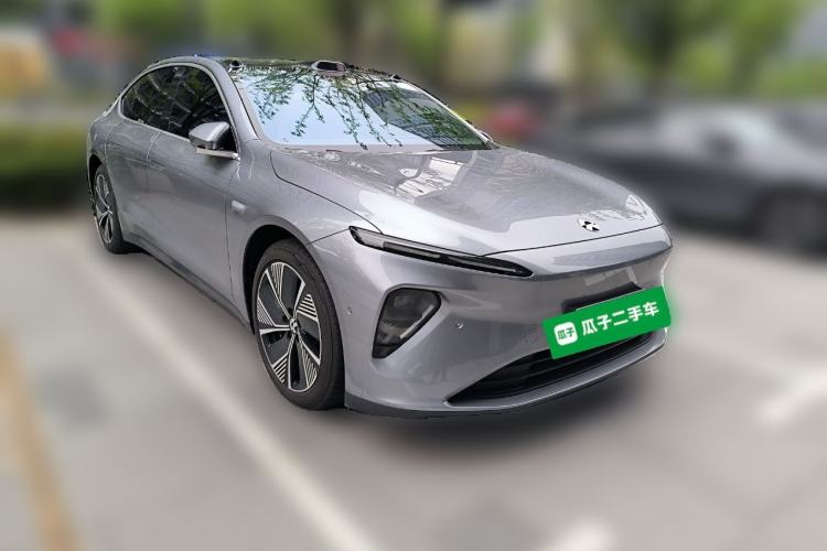 Used Nio ET7 2024 75 kWh Executive Edition Front Right 45 Deg