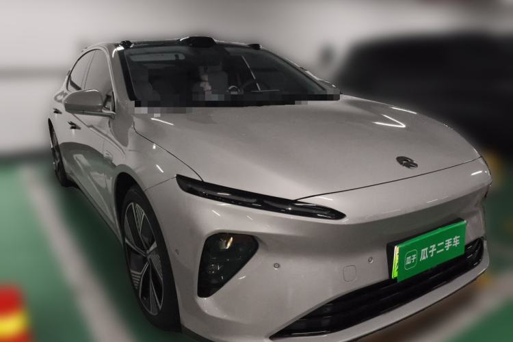 Used Nio ET7 2024 75 kWh Executive Edition Front Right 45 Deg