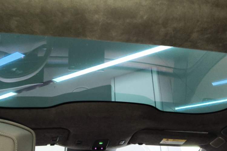 Used Nio ET7 2024 75 kWh Executive Signature Edition Headliner