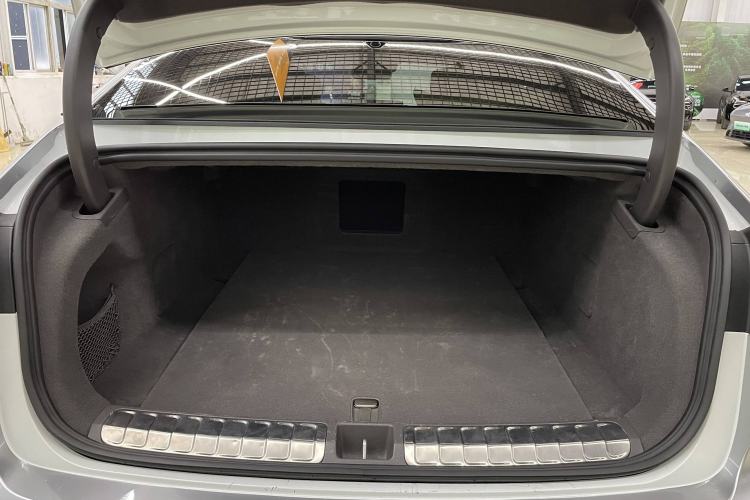 Used Nio ET7 2024 75 kWh Executive Signature Edition Interior 9