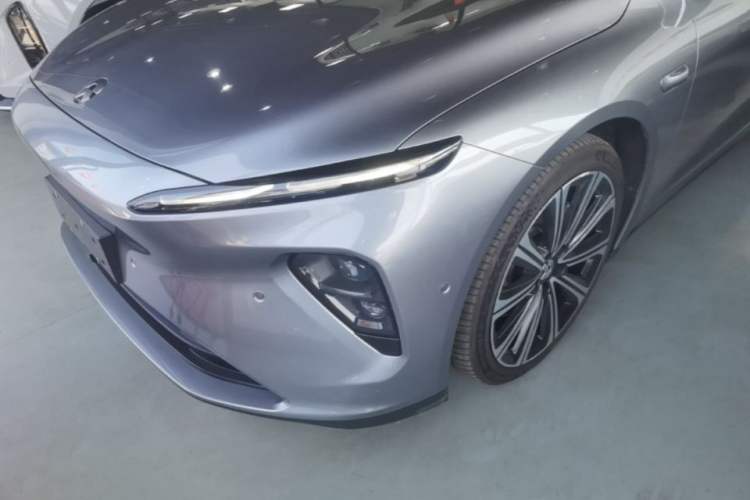 Used Nio ET7 2024 75 kWh Executive Signature Edition Left Front Headlight
