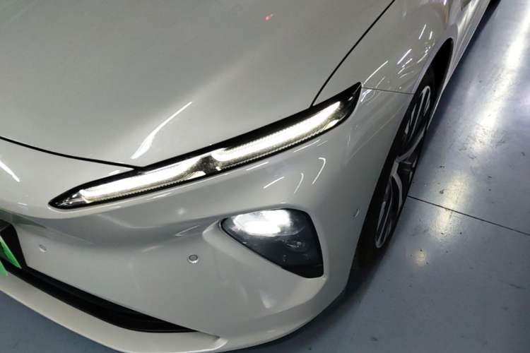 Used Nio ET7 2024 75 kWh Executive Edition Left Front Headlight