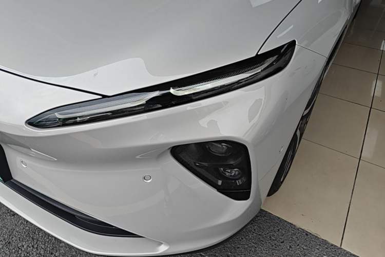 Used Nio ET7 2024 75 kWh Executive Edition Left Front Headlight