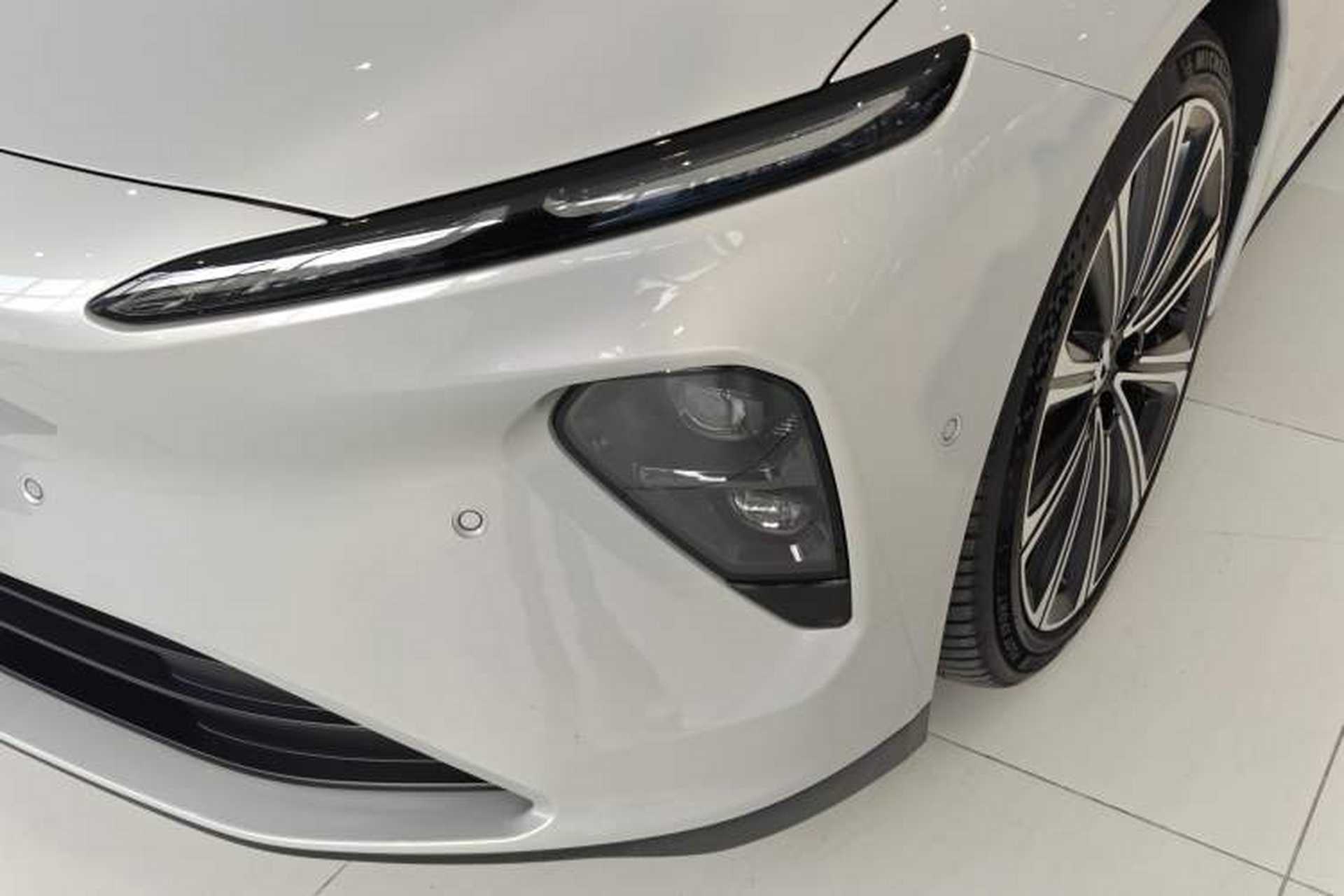 Used Nio ET7 2024 75 kWh Executive Signature Edition Left Front Headlight