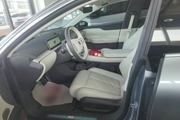 Used Nio ET7 2024 75 kWh Executive Signature Edition Left Front Seat