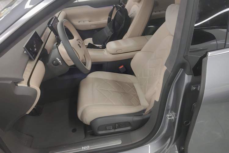Used Nio ET7 2024 100kWh Executive Edition Left Front Seat