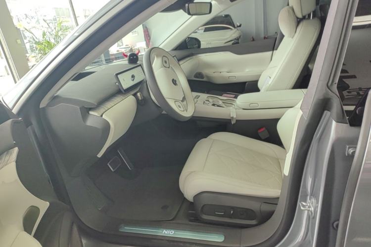 Used Nio ET7 2024 75 kWh Executive Signature Edition Left Front Seat