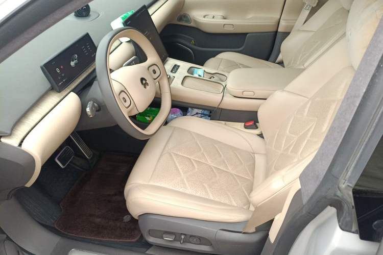 Used Nio ET7 2024 75 kWh Executive Edition Left Front Seat