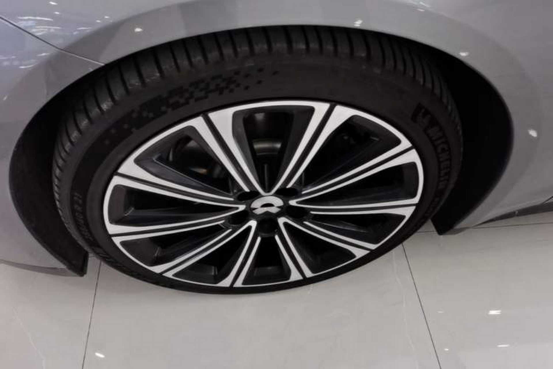 Used Nio ET7 2024 75 kWh Executive Edition Left Front Wheel Hub