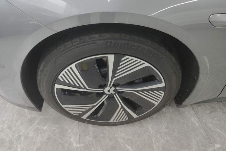 Used Nio ET7 2024 100kWh Executive Edition Left Front Wheel Hub