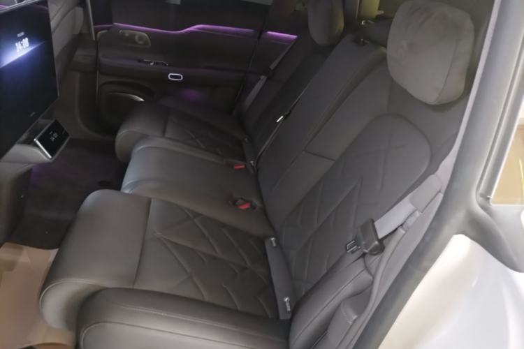 Used Nio ET7 2024 75 kWh Executive Signature Edition Left Rear Seat