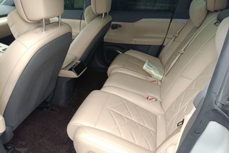 Used Nio ET7 2024 75 kWh Executive Edition Left Rear Seat