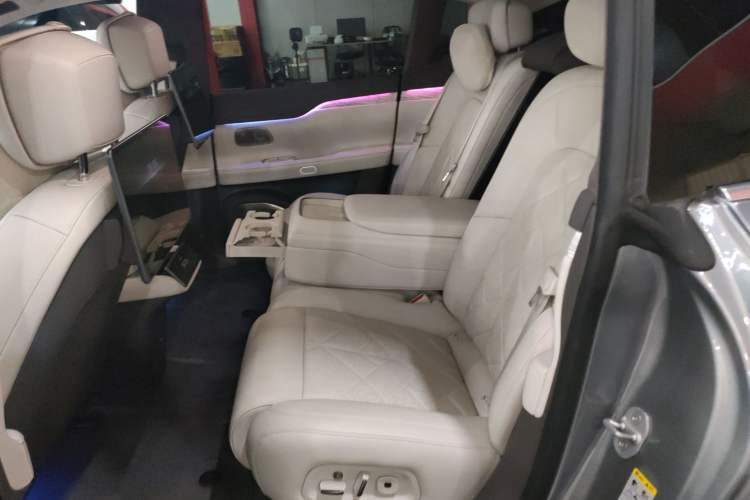 Used Nio ET7 2024 75 kWh Executive Signature Edition Left Rear Seat