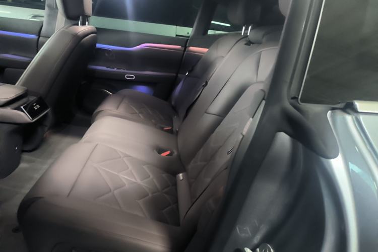 Used Nio ET7 2024 75 kWh Executive Edition Left Rear Seat