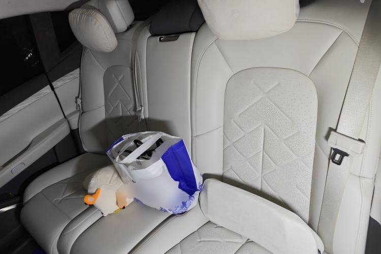 Used Nio ET7 2024 100kWh Executive Signature Edition Left Rear Seat