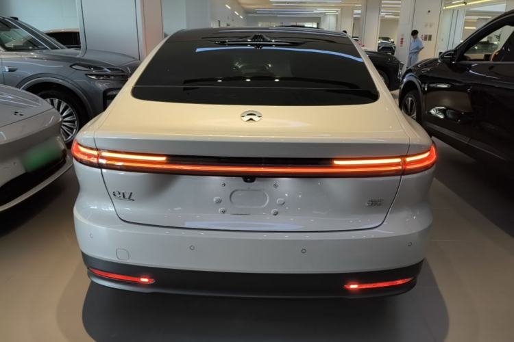 Used Nio ET7 2024 75 kWh Executive Edition Rear
